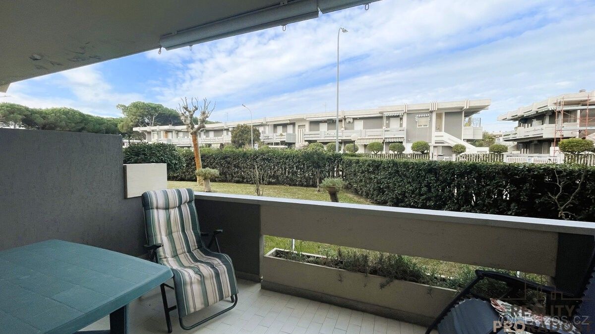 Prodej byt - 987 66, Zahraničí