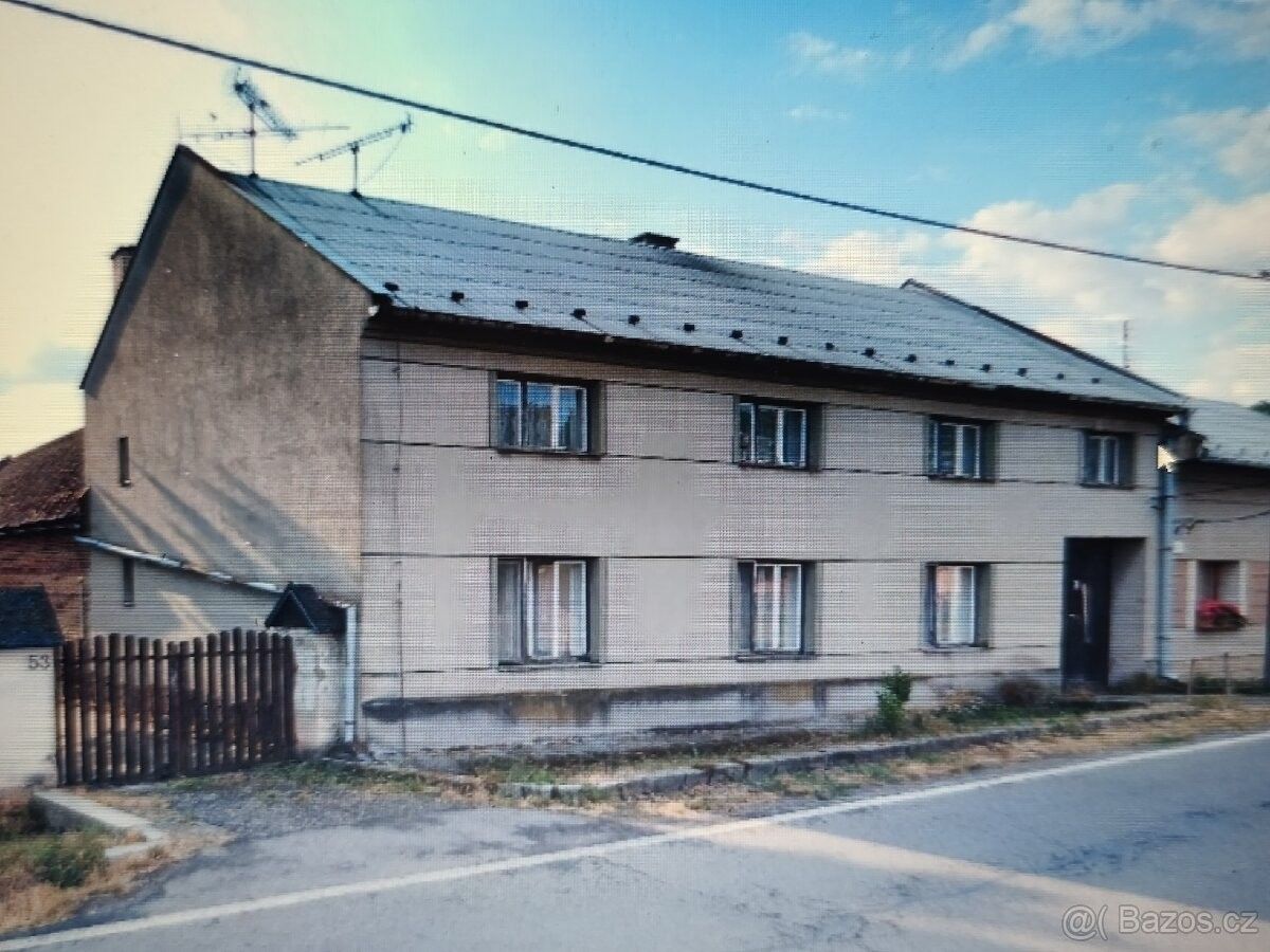 Sklady, Náklo, 783 32