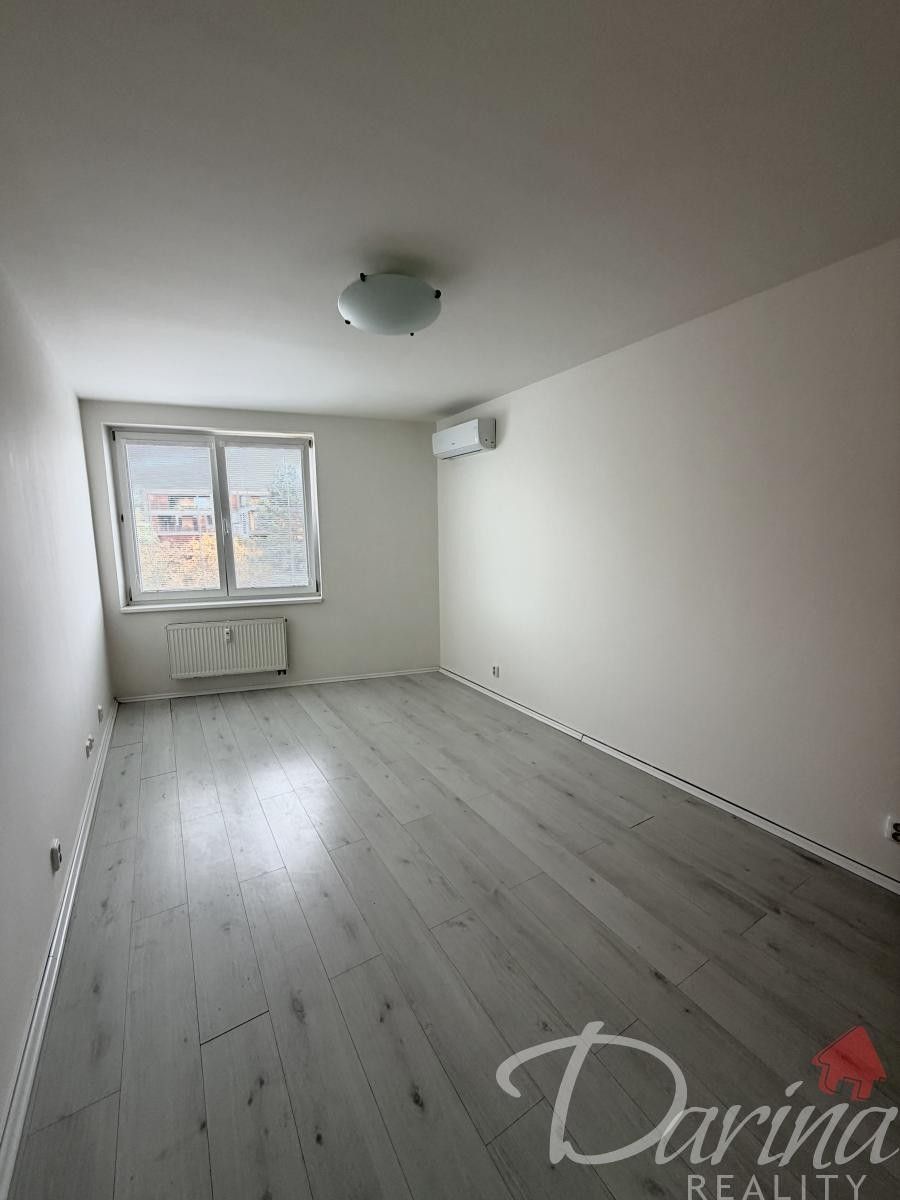 Pronájem byt 2+kk - Na pokraji, Praha, 59 m² - 5