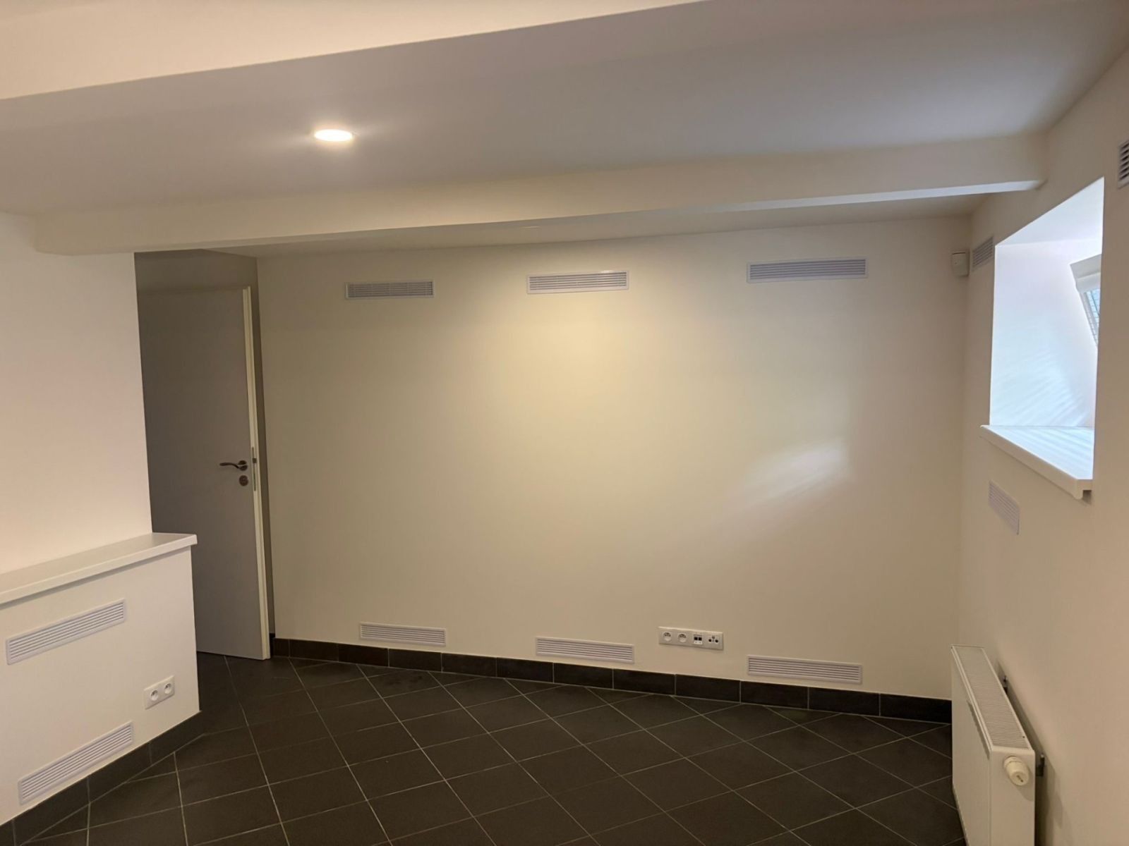 Pronájem obchodní prostory - U Mlýna, Praha - Záběhlice, 17 m² - 2