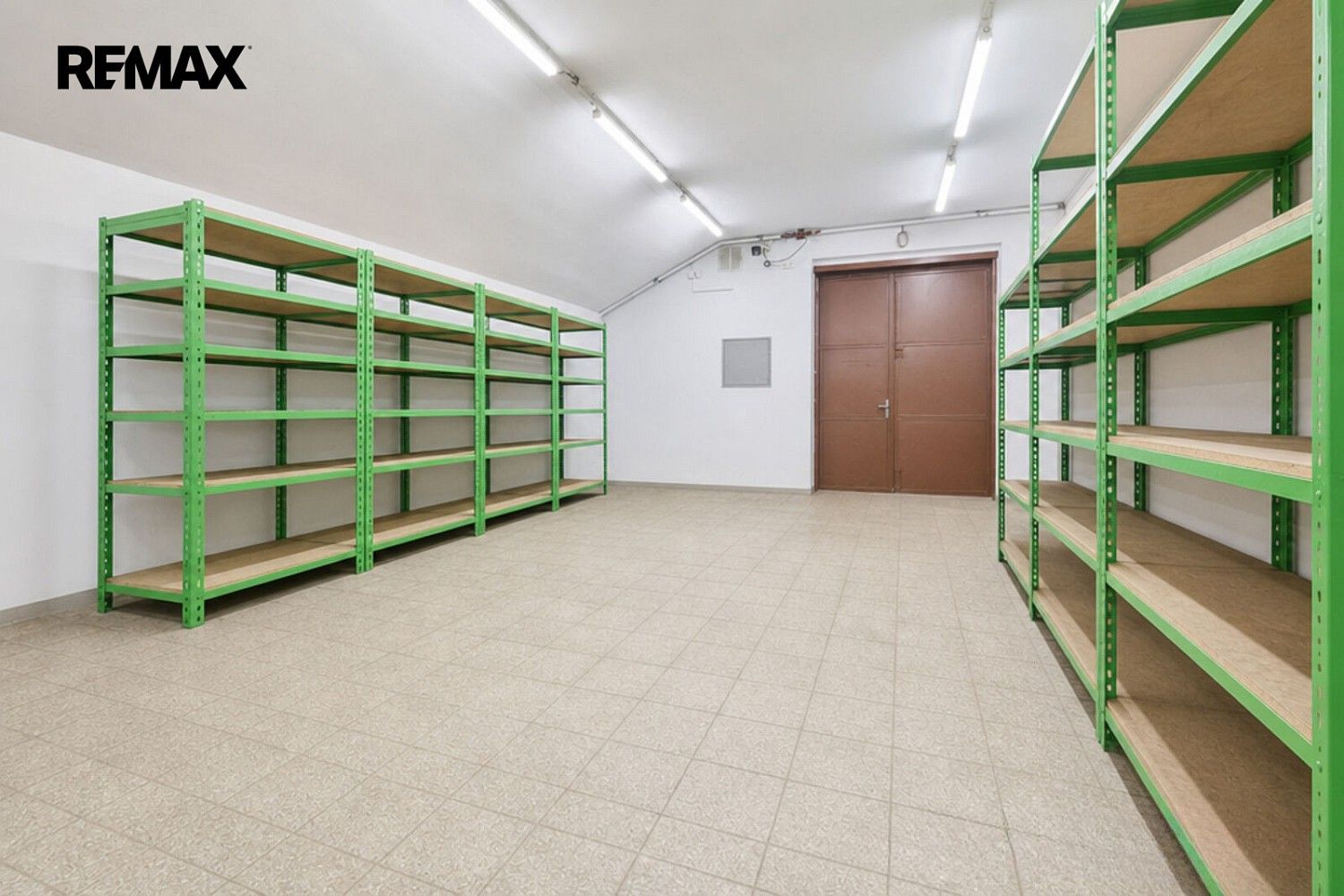 Sklady, Hostivice, okres Praha-západ, Středočeský kraj, 52 m² - 1