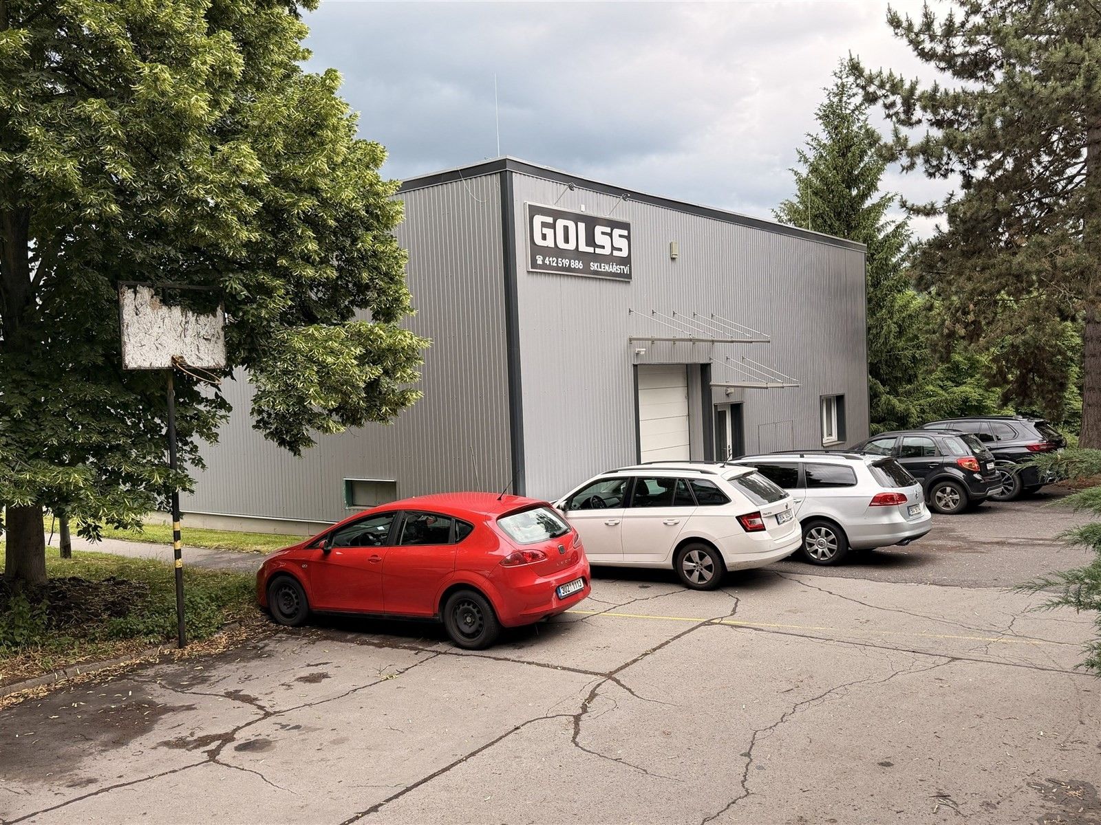 Sklad, 420 m²