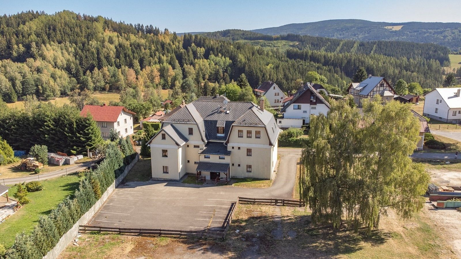 Prodej byt 2+kk - Klostermannova, Kašperské Hory, okres Klatovy, 94 m² - 5