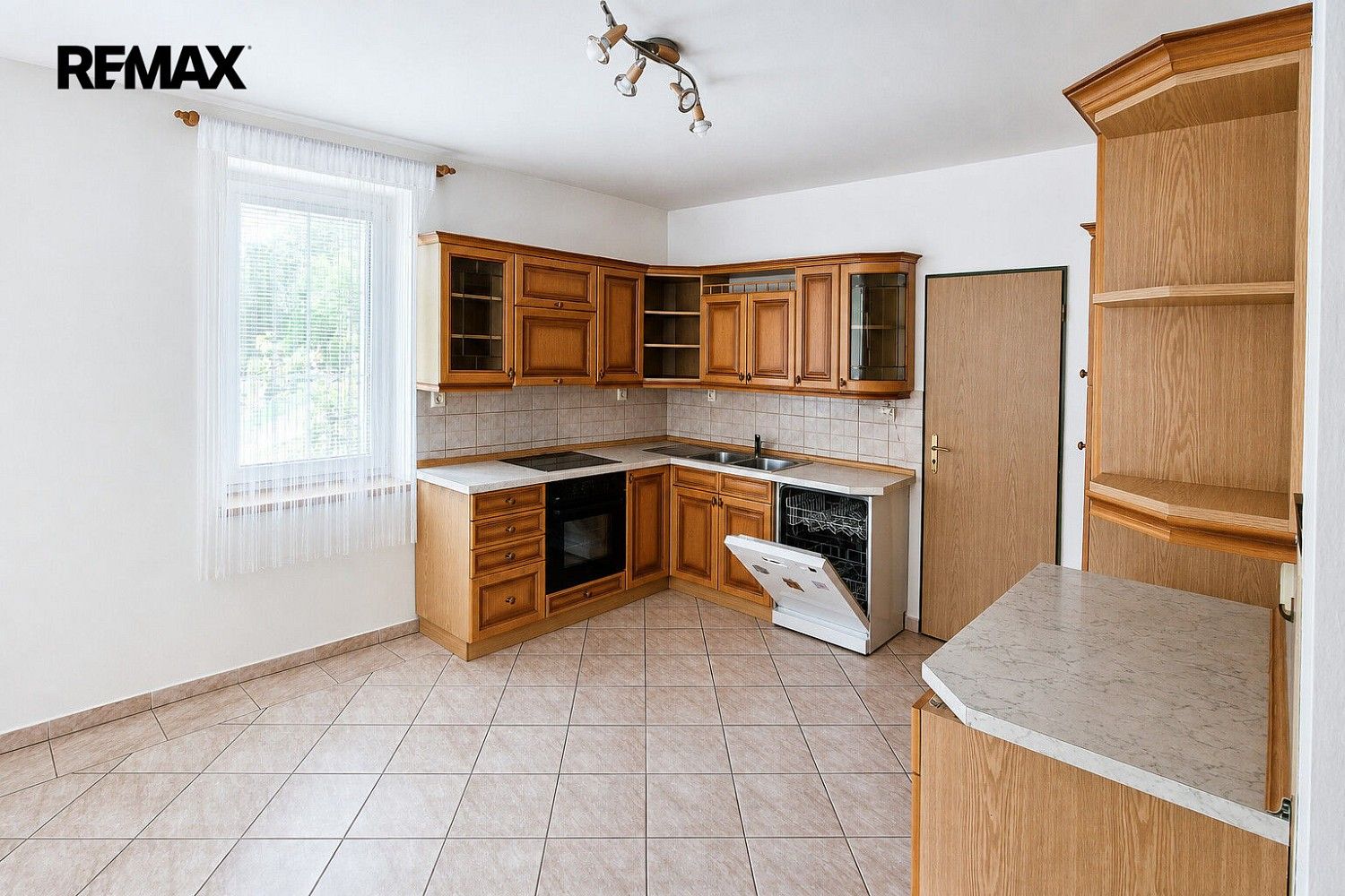 2+1, Jesenice - Osnice, okres Praha-západ, Středočeský kraj, 90 m² - 2