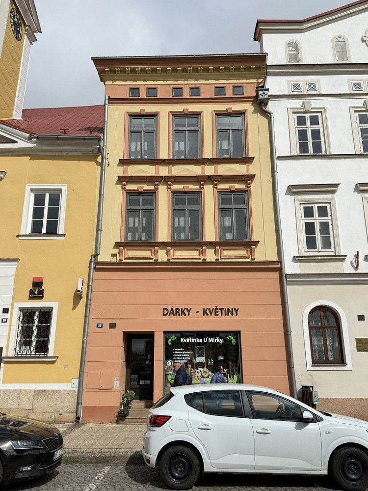 Rodinné domy, Mírové náměstí, Broumov, okres Náchod, 916 m² - 1