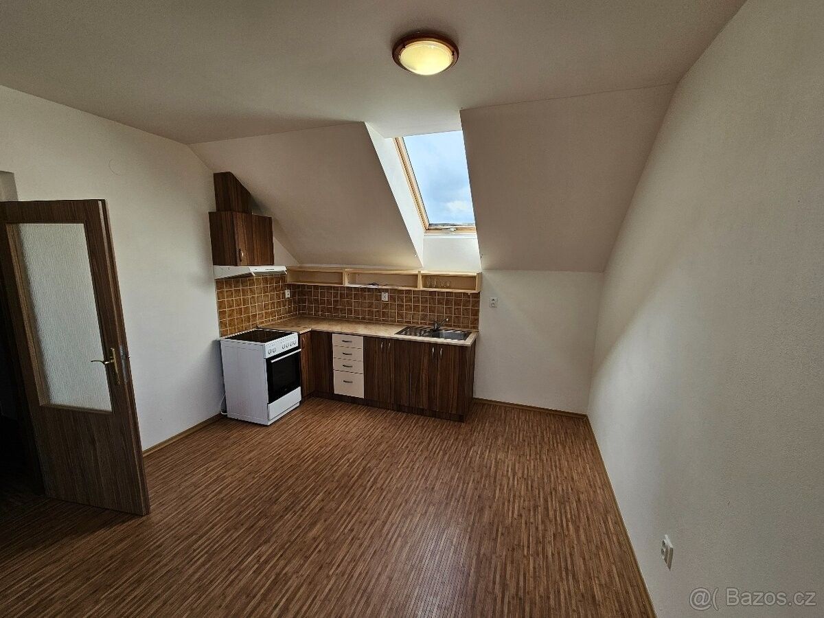 Byty, Polička, 572 01