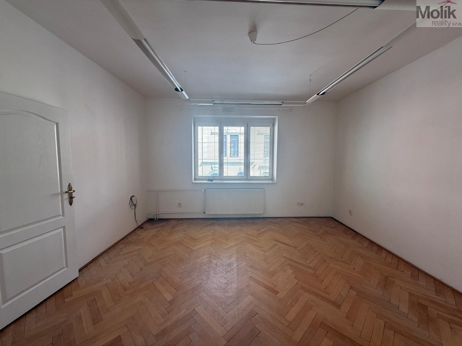 Byt 3+1 · 80 m² · Školní, Chomutov - 3