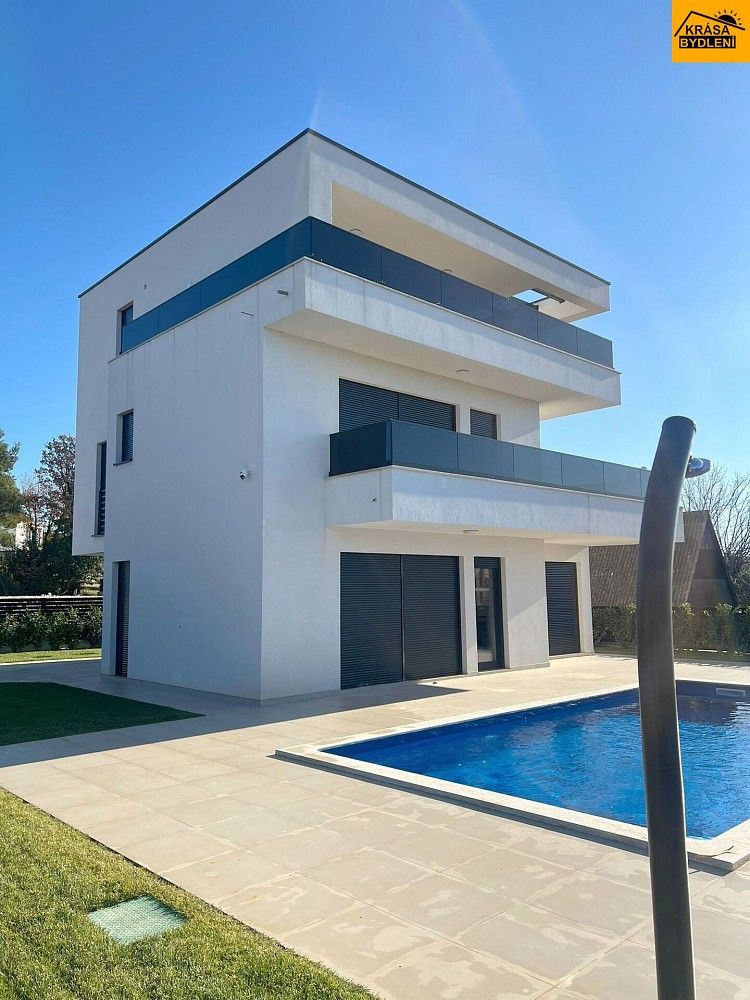 Rodinný dům, 550 m²