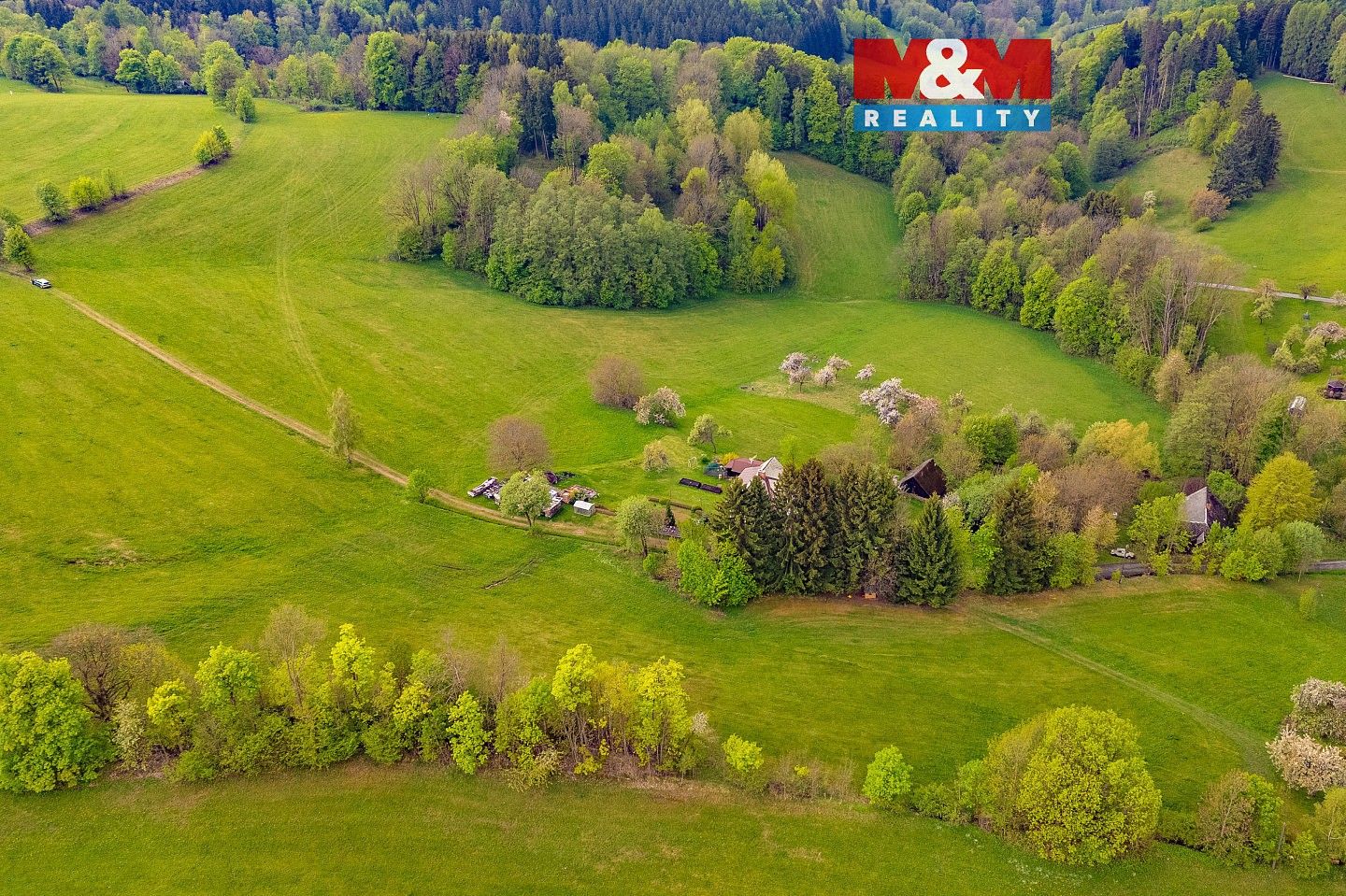 Louka, 1 025 m²