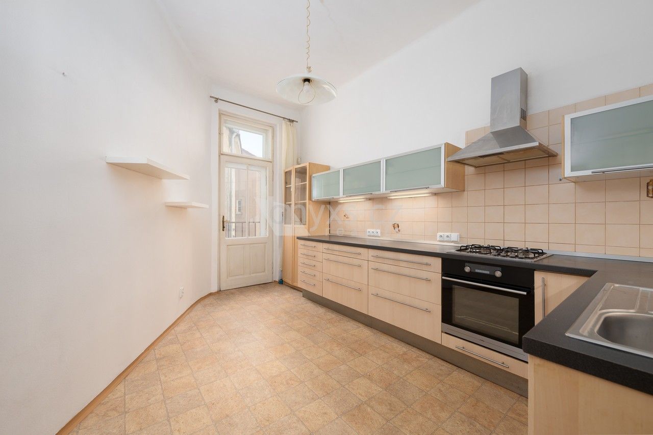 3+1, V. P. Čkalova, Praha, 112 m² - 2