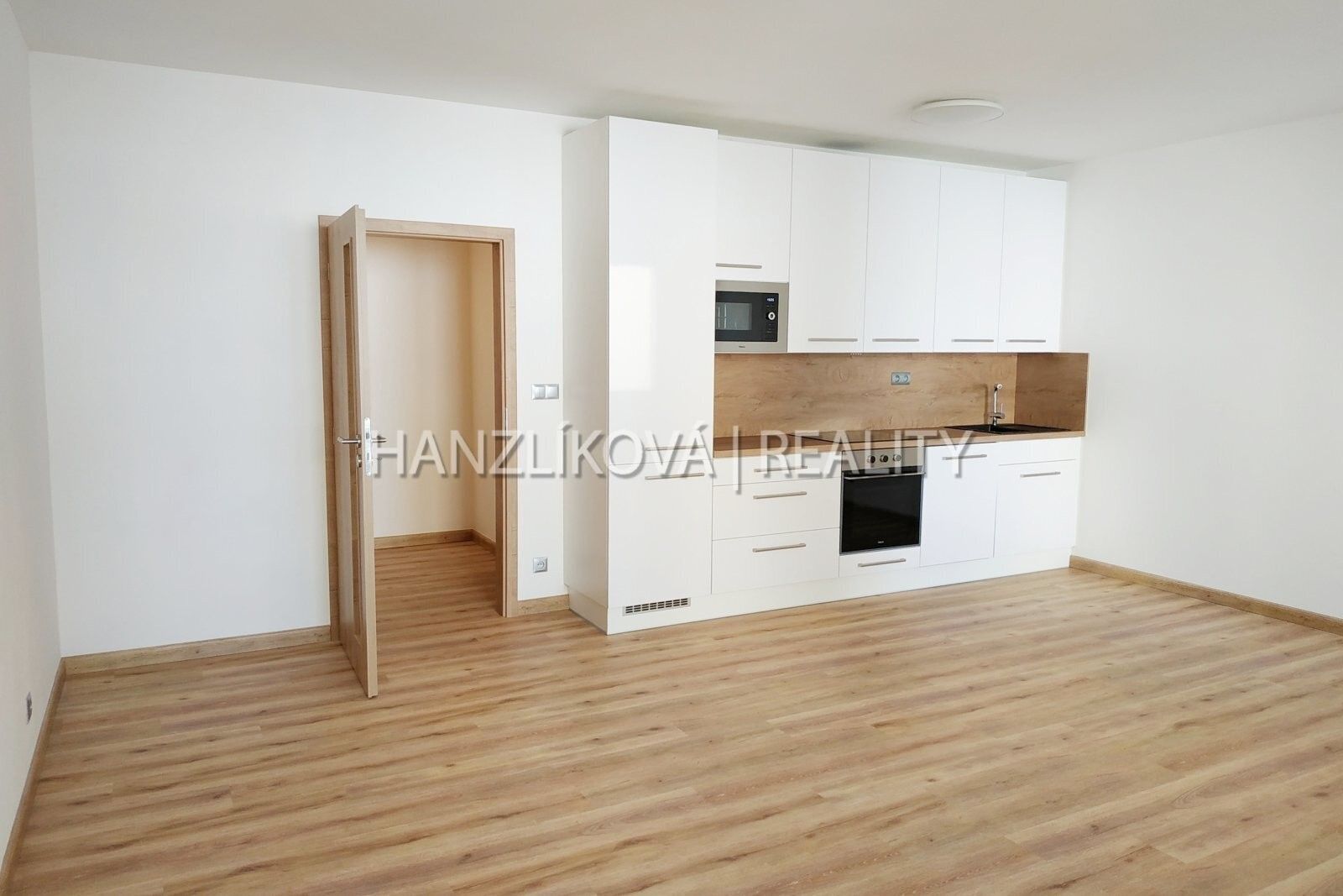 Pronájem byt 1+kk - České Vrbné 2407, České Budějovice 2, 40 m² - 5