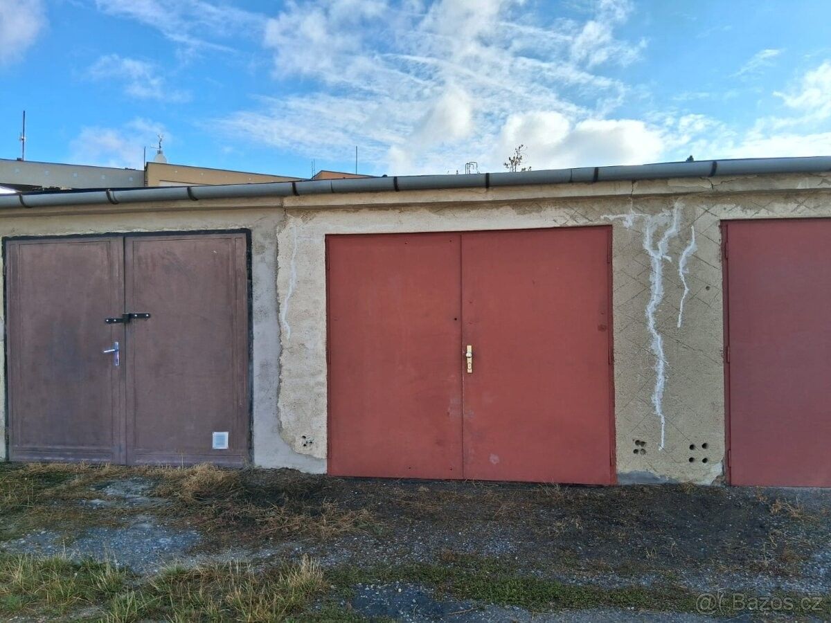 Garáže, Zbýšov u Brna, 664 11