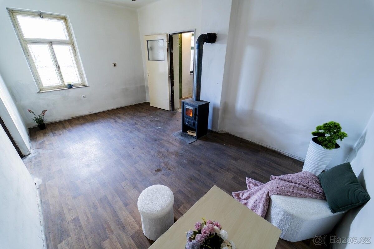 Prodej rodinný dům - Čachovice u Mladé Boleslavě, 294 43