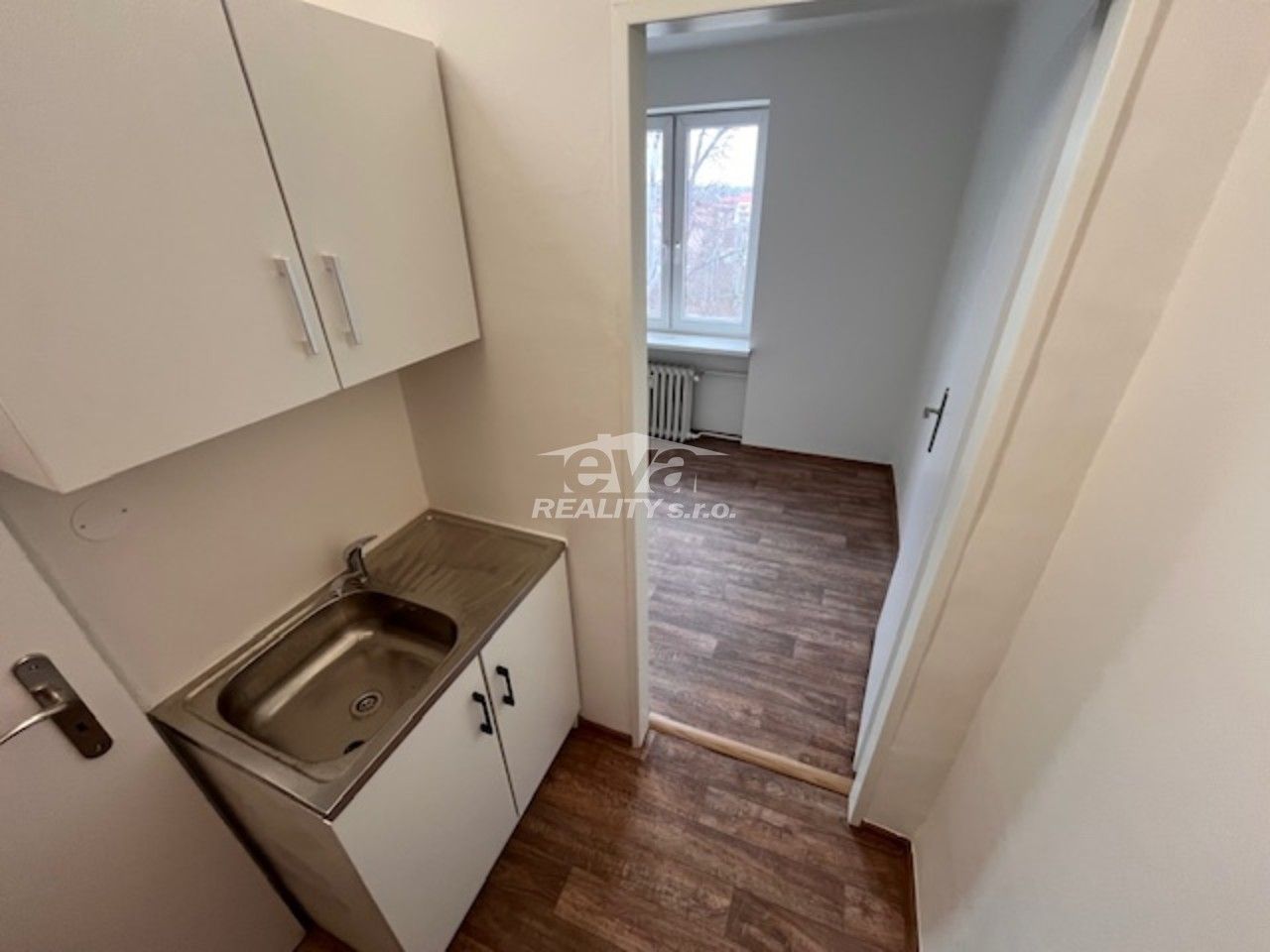 1+kk, Matěje Červenky, Čelákovice, 15 m²