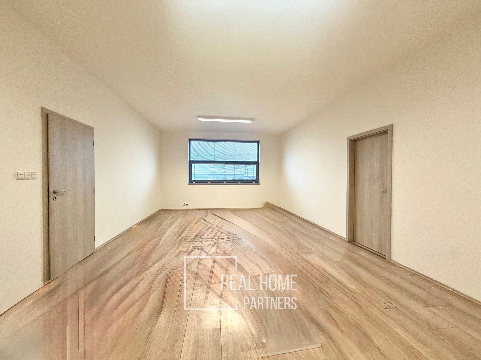 Kanceláře, K terminálu, Brno, 160 m²