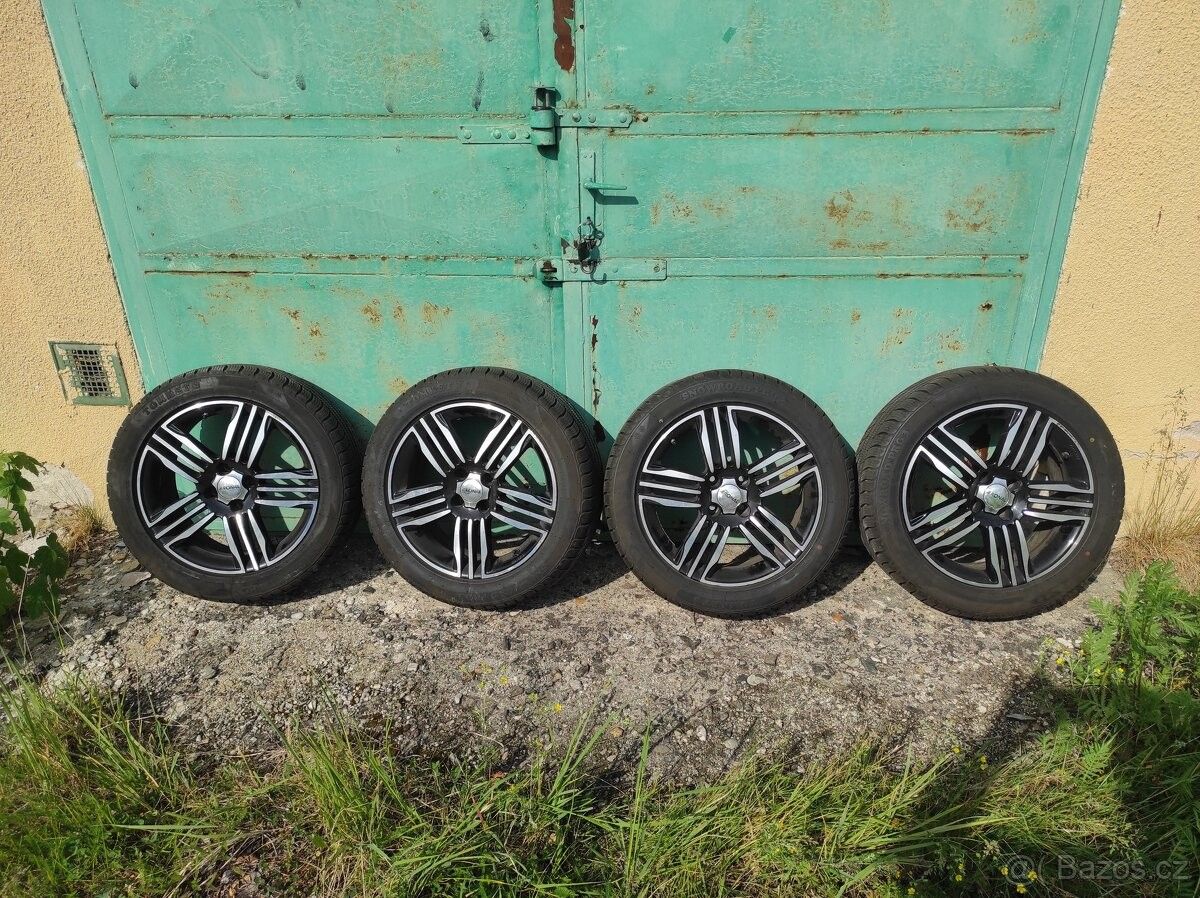 Garáže, Chomutov, 430 03