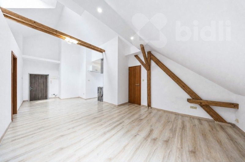 3+kk, U Hřiště, Ostrava Zábřeh, 67 m² - 2