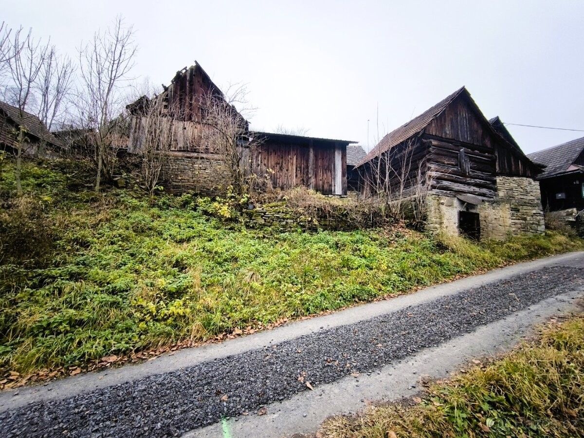 Zahrady, Halenkov, 756 03