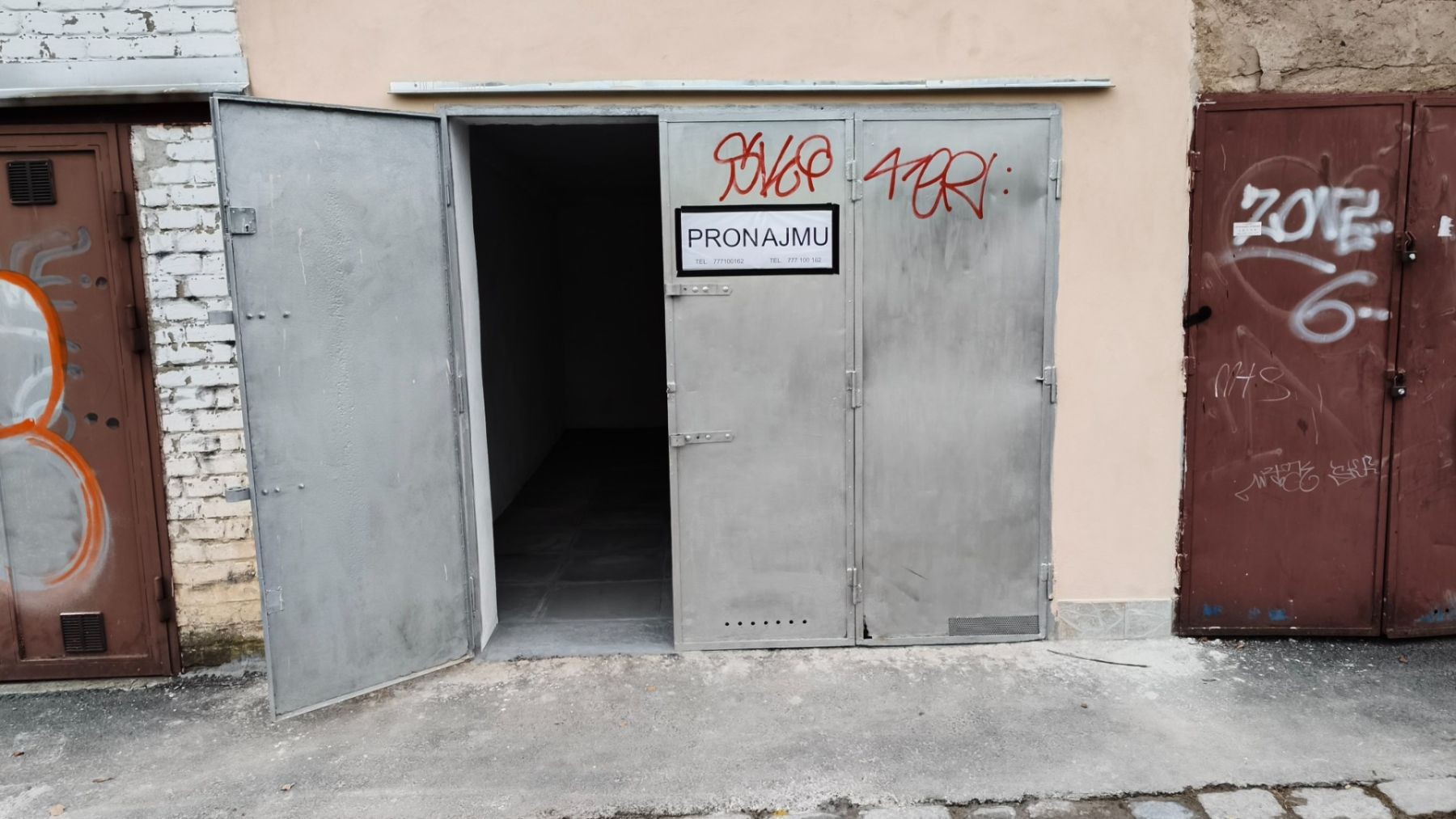 Garáže, Praha - Dejvice, 16 m² - 2