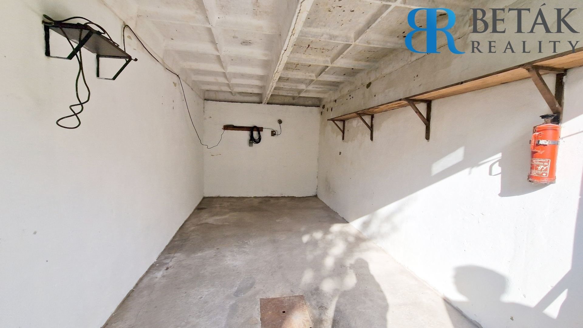 Garáže, Dluhonská  , Přerov I-Město, 19 m² - 2