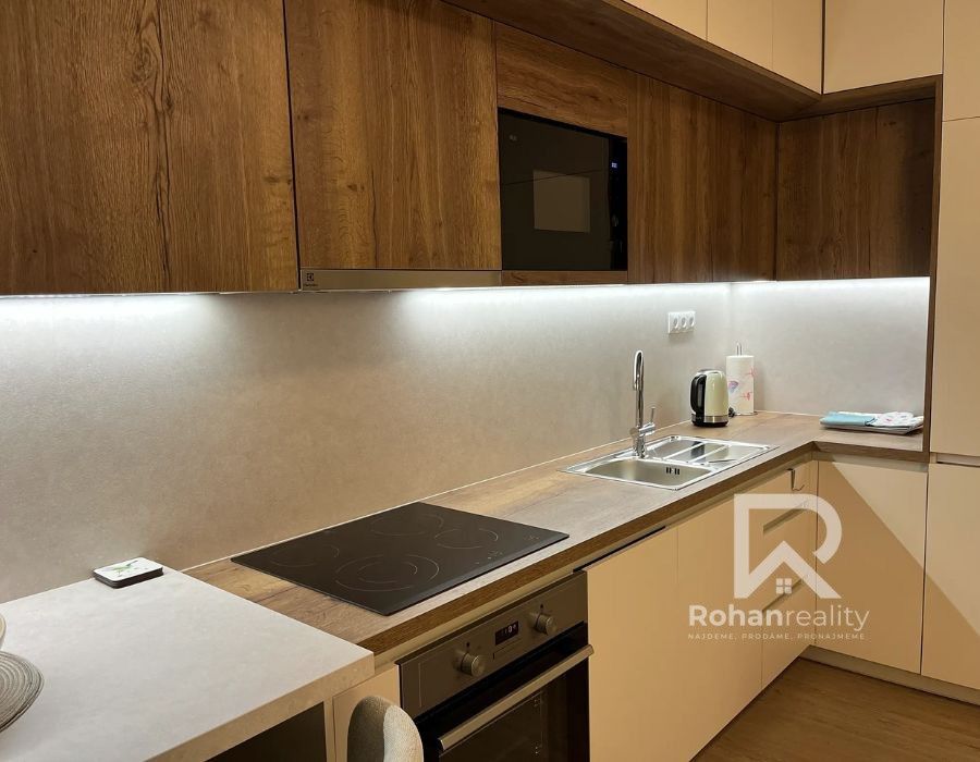 Pronájem byt 2+kk - Praha, 40 m²