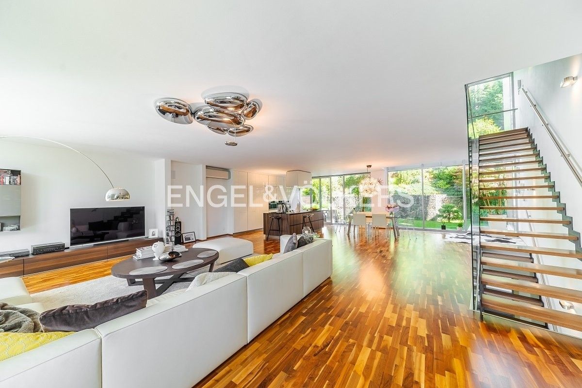 Rodinné domy, Pod Císařkou 3262, Praha, 300 m²