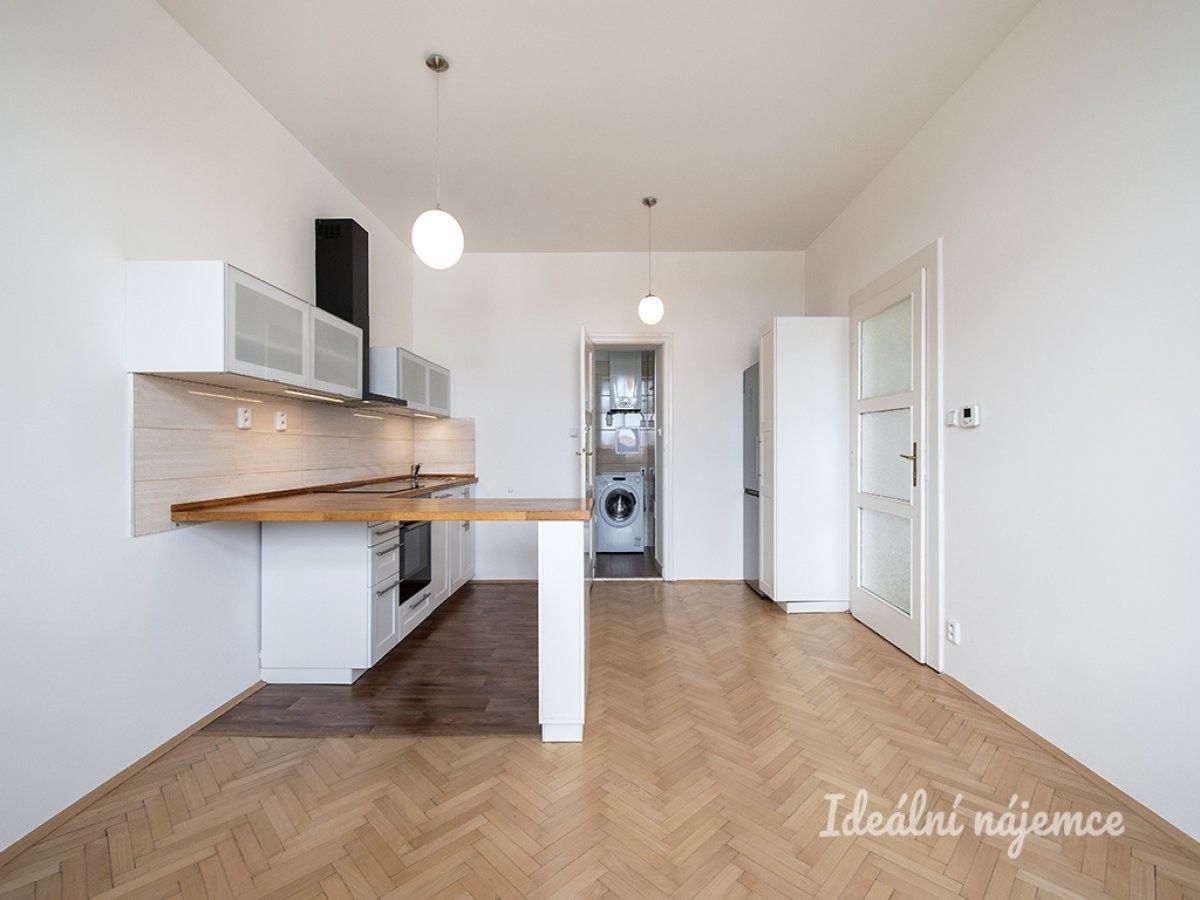 Byt 2+kk · 47 m² · náměstí Jiřího z Lobkovic, Praha - 3