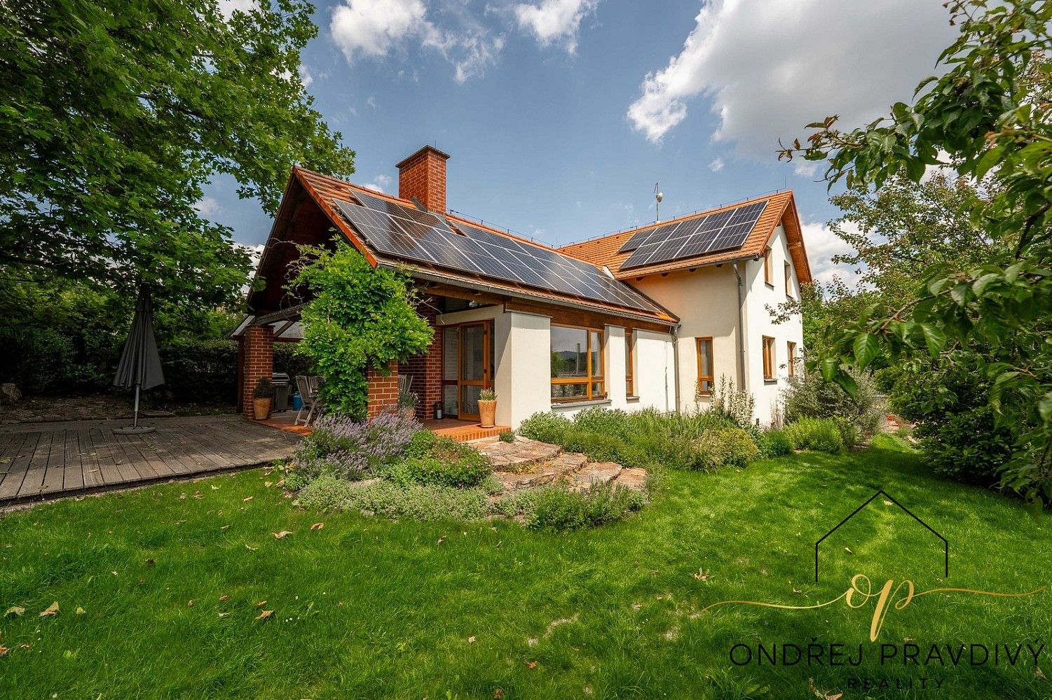 Rodinné domy, Liteň - Běleč, okres Beroun, Středočeský kraj, 237 m² - 1
