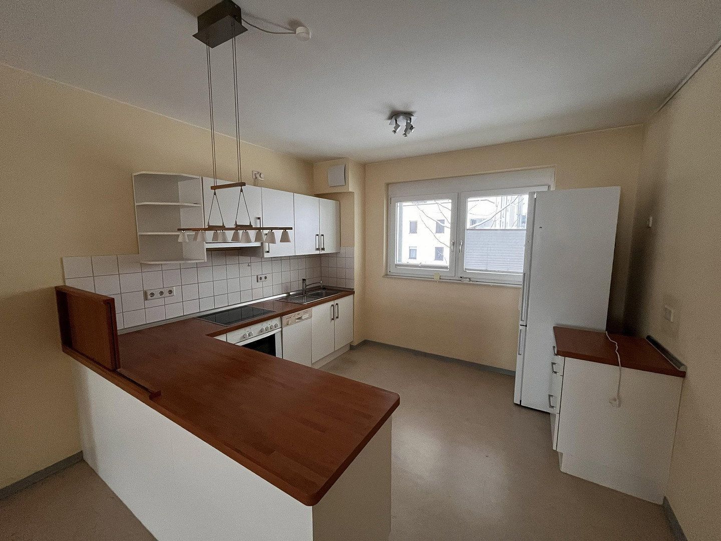 Byt 2+1 · 73 m² · , Hessen - 4