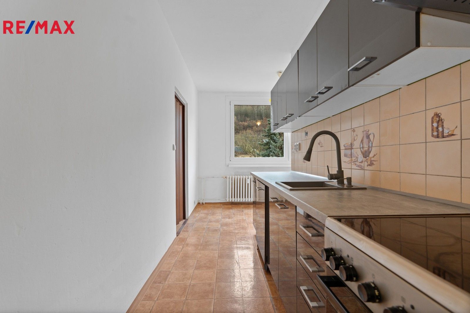 3+1, Sídliště II 236, Povrly, 81 m²