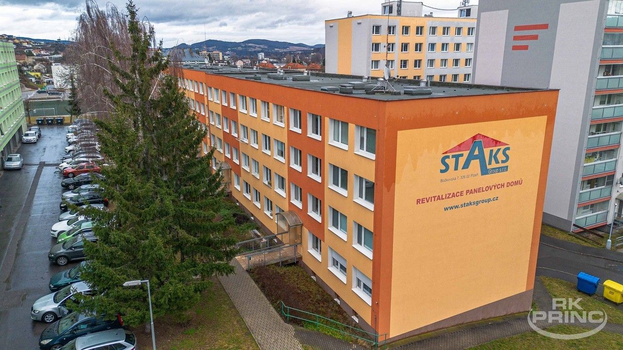 3+kk, Nad Stadionem, Králův Dvůr, 72 m²