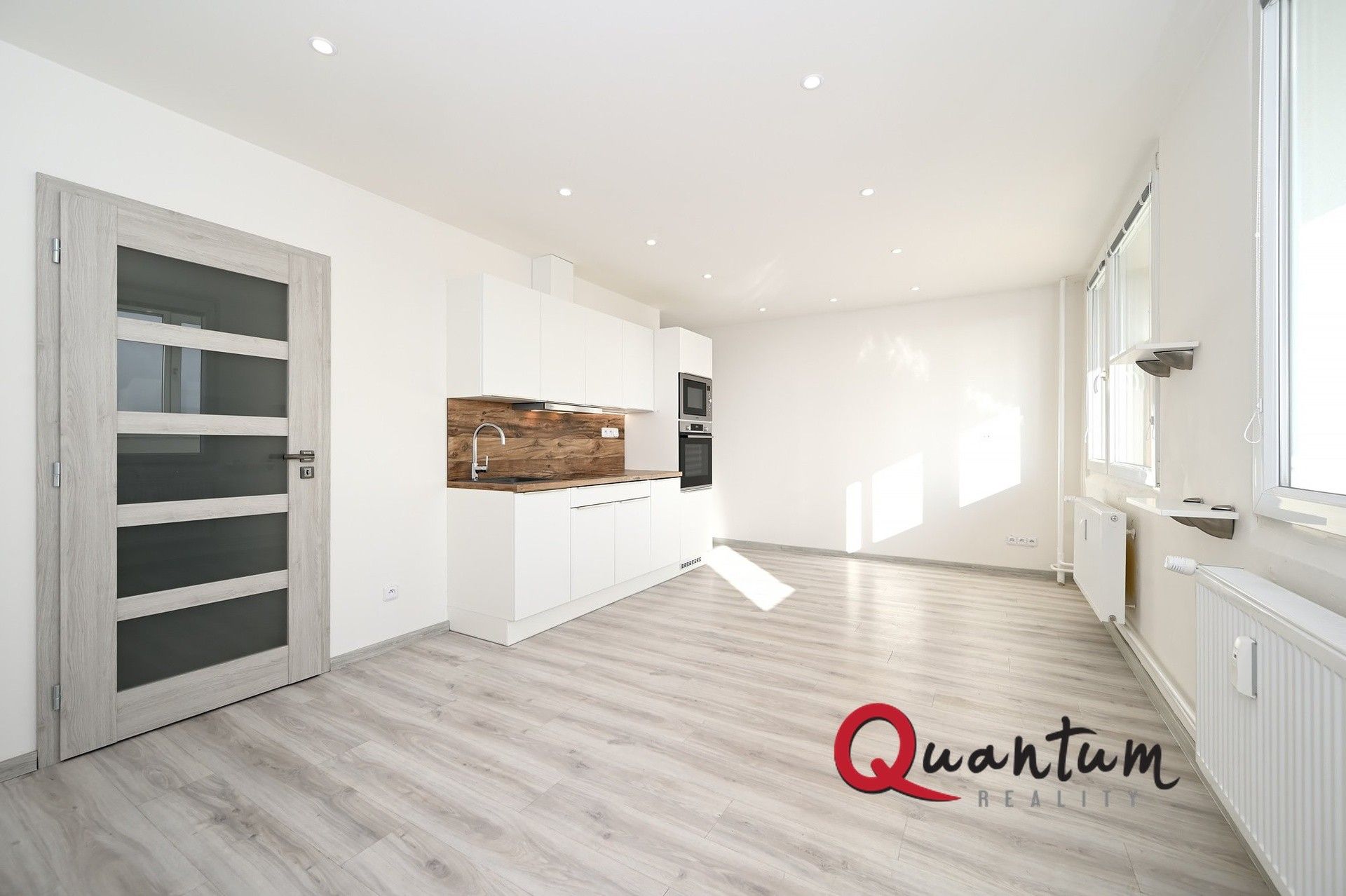 1+kk, Švédská, Kladno, 33 m²