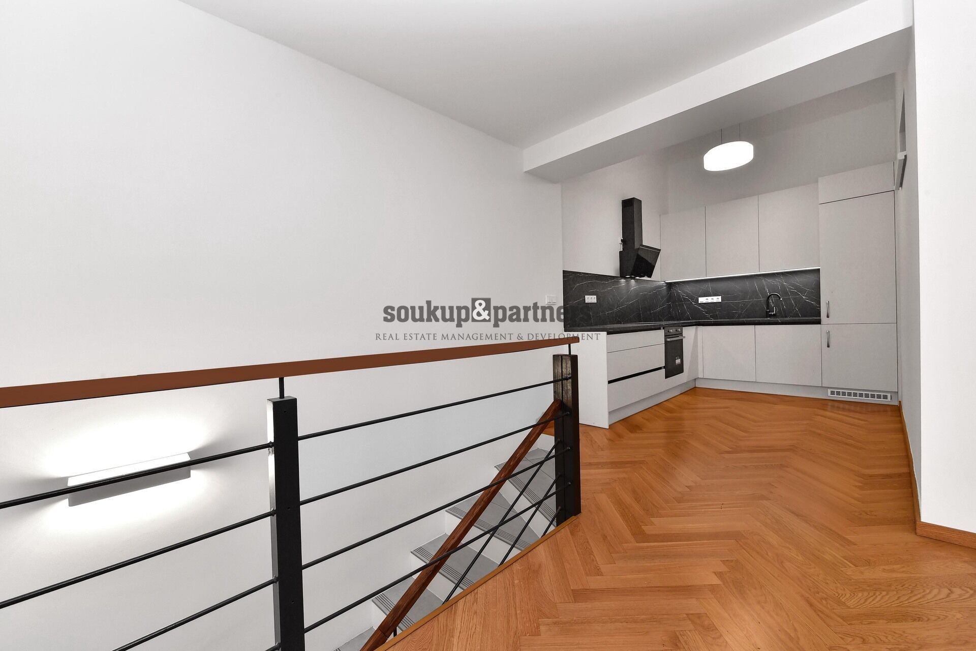 2+kk, Pernerova , Praha, 60 m² - 2