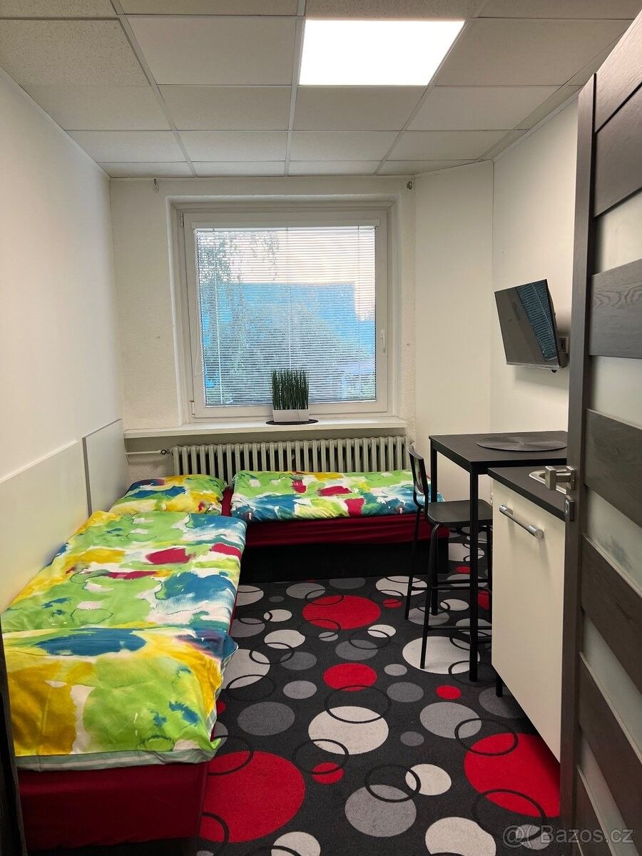 Pronájem rodinný dům - Hradec Králové, 500 02