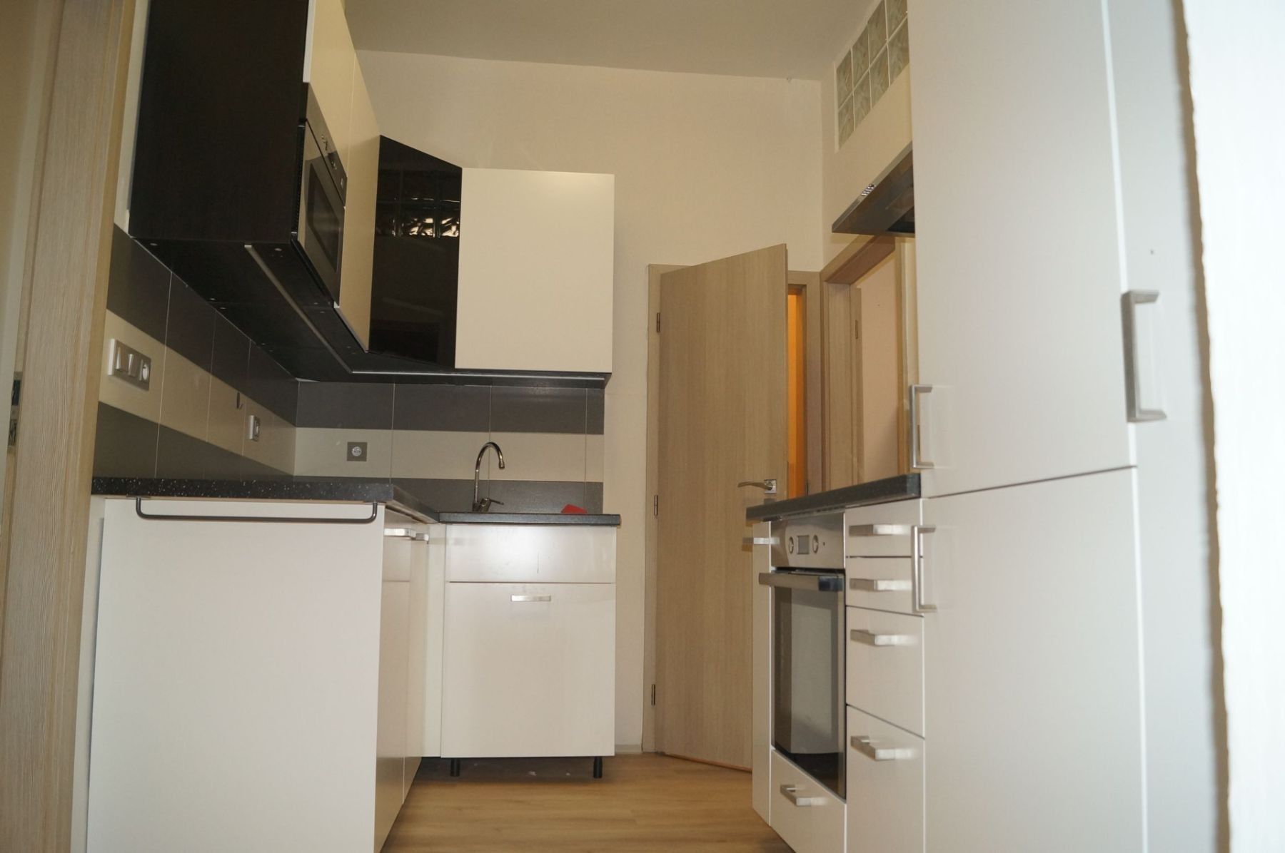 2+1, Heřmanova, Praha - Holešovice, 52 m² - 1