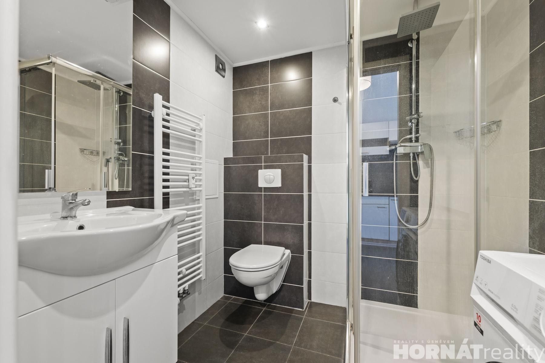 Byt 1+kk · 28 m² · Nádražní, Praha - 3