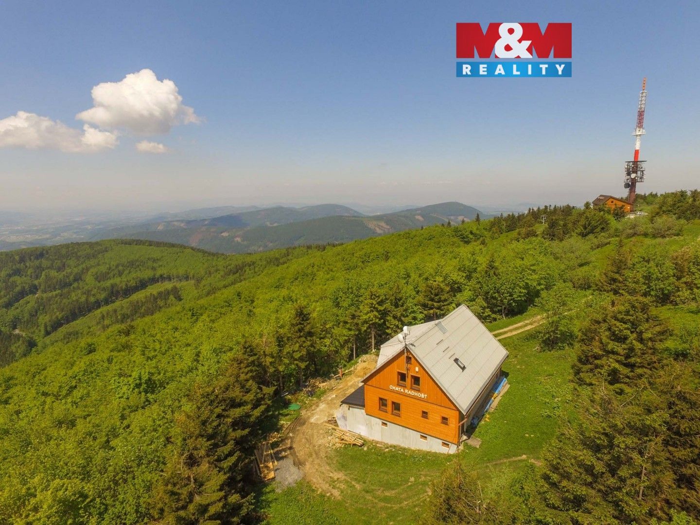 Ubytovací zařízení, 325 m²