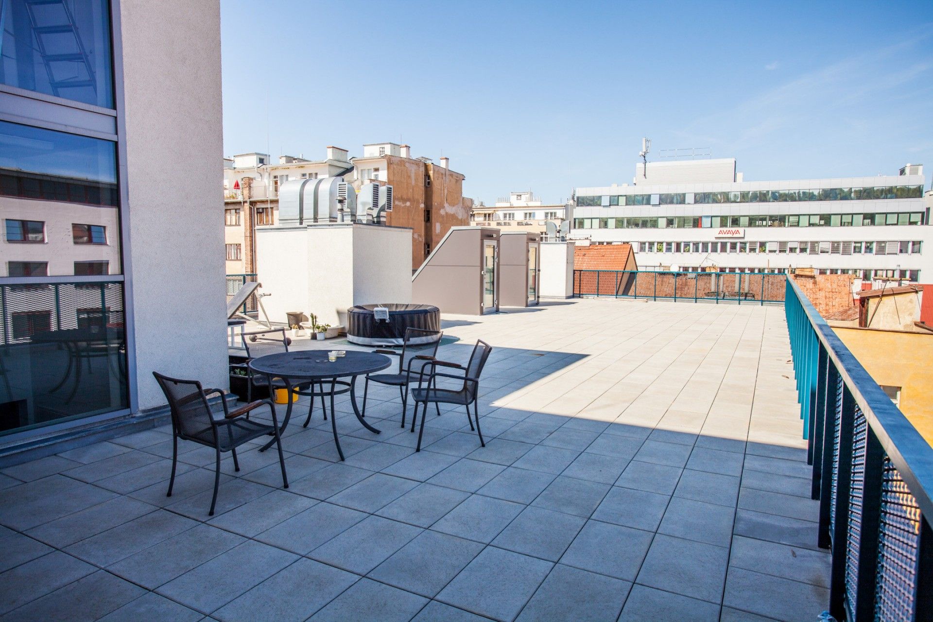 Prodej činžovní dům - Křižíkova, Praha, 5 555 m²