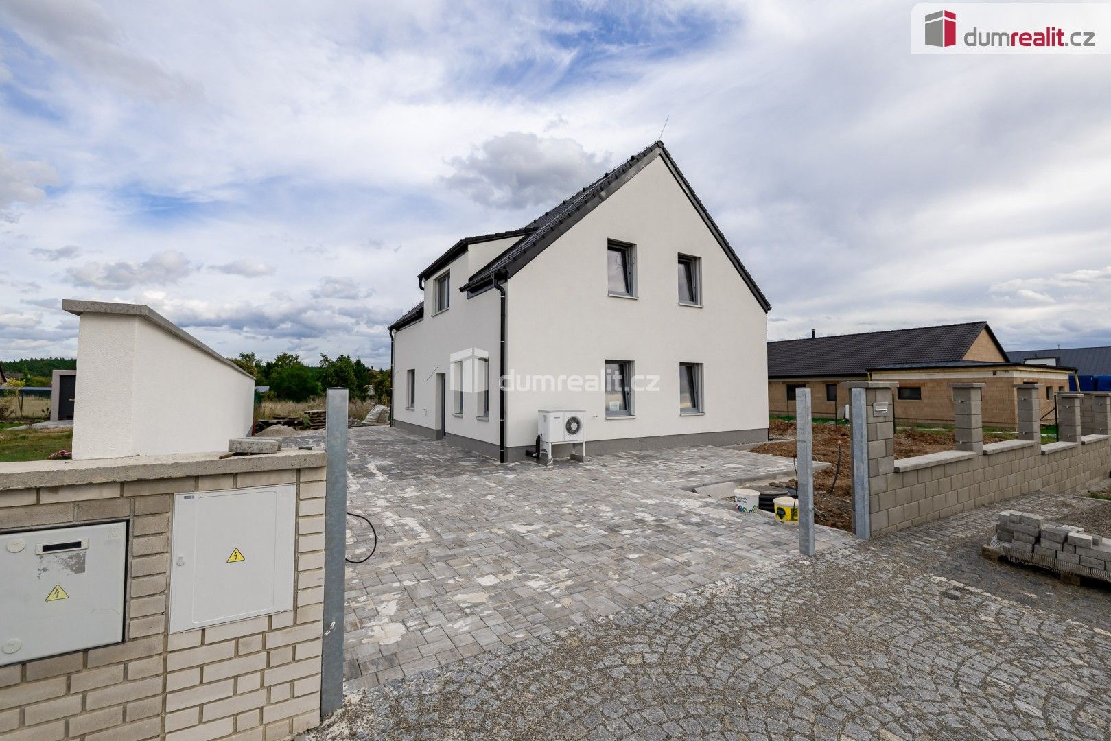 Rodinné domy, Jižní, Lužná, 165 m²