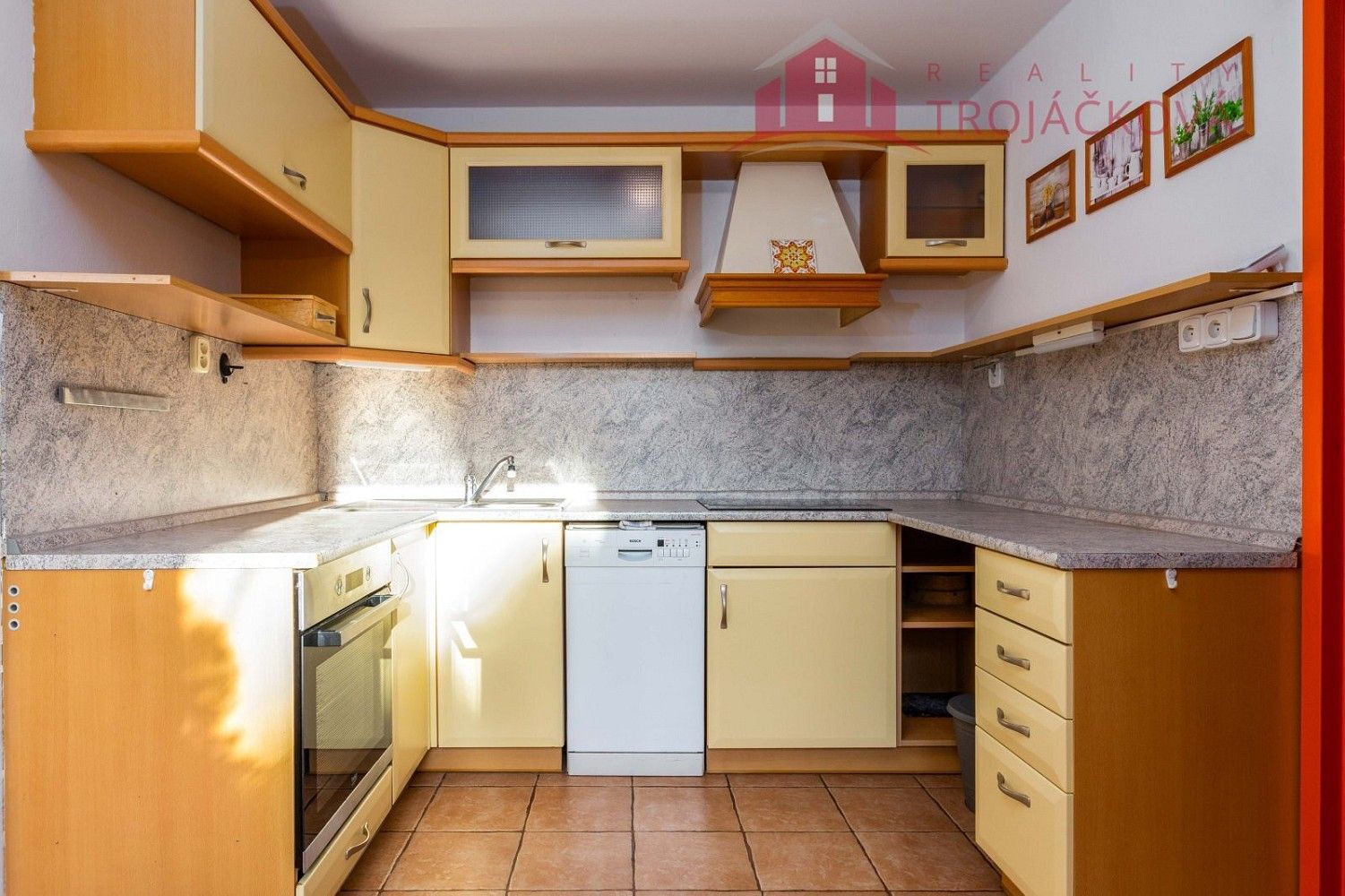 Rodinné domy, Na zahradách, Rožnov pod Radhoštěm, okres Vsetín, 260 m² - 2