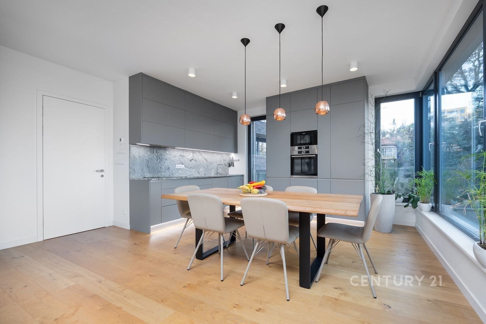 Pronájem byt 3+kk - Pod Ateliéry 1254, Praha, 92 m²