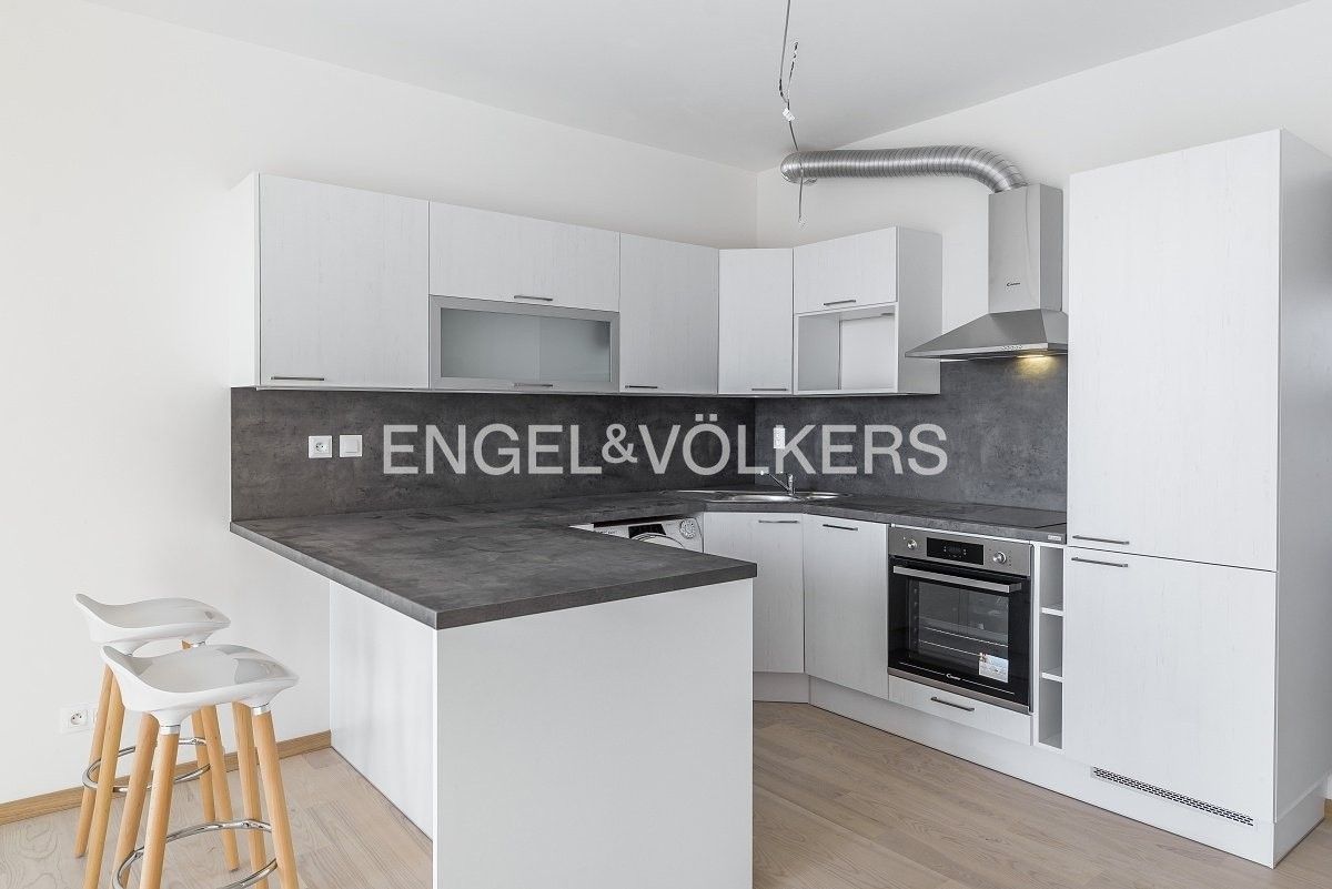 Pronájem byt 2+kk - Na Valentince, Praha, 50 m²