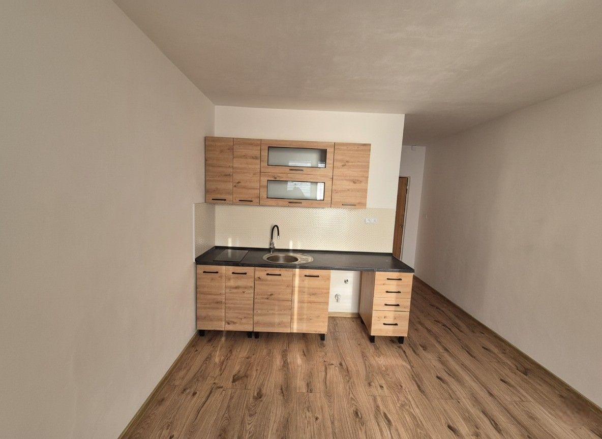 Byty, Chomutov, 430 04