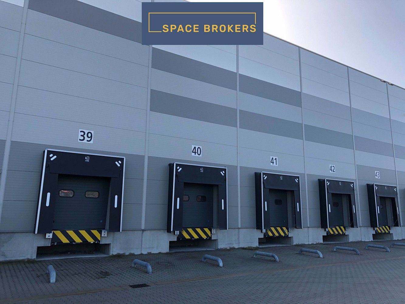 Sklad, 20 000 m²