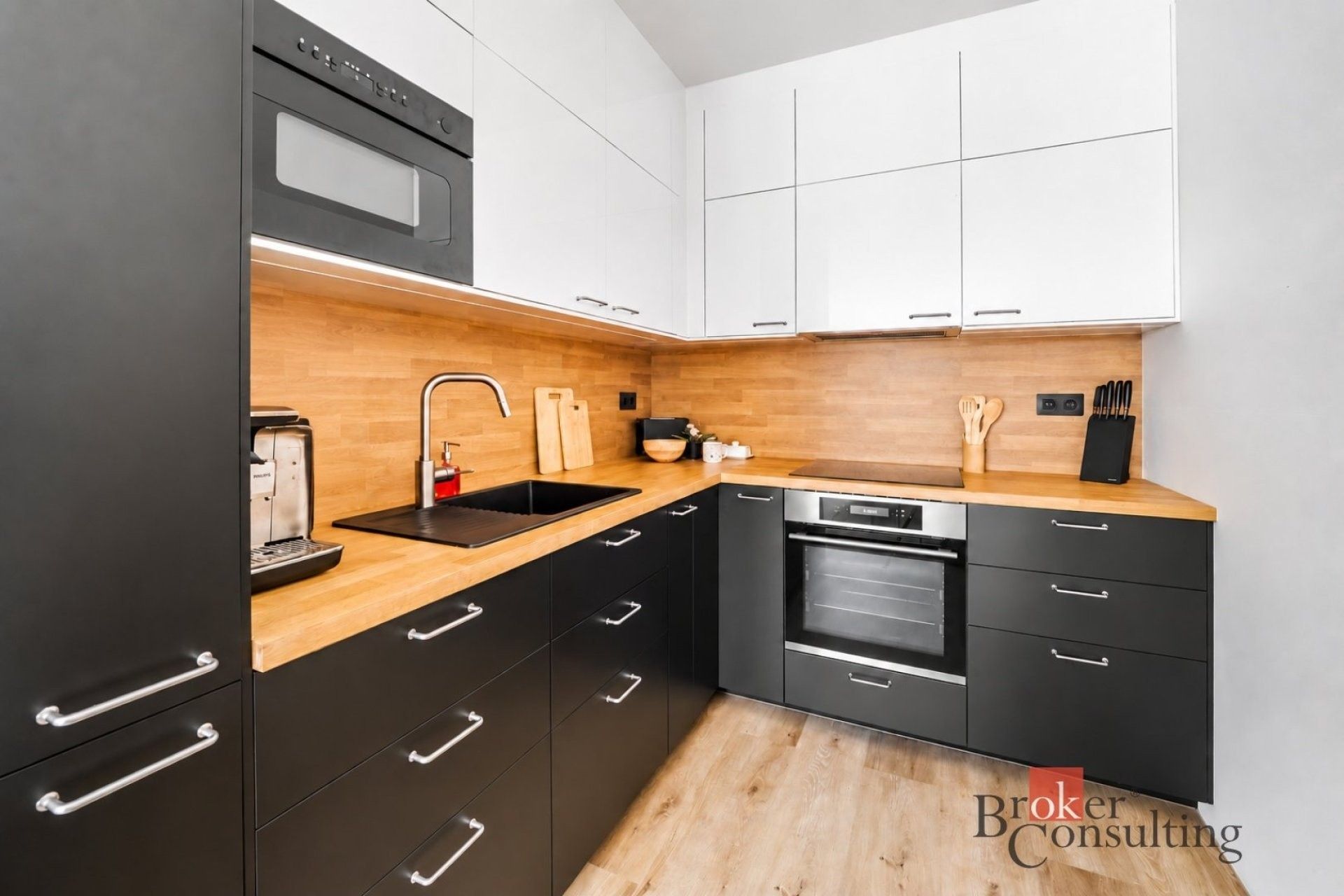 2+kk, Tvrdonická, Praha, 72 m² - 2
