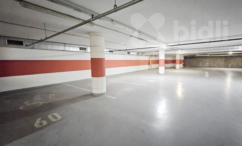 Garáž · 14 m² · Lukášova 188, Praha Žižkov - 3