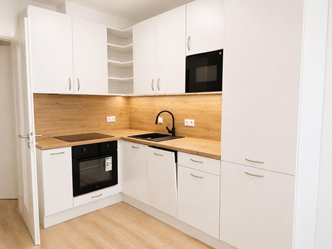 1+kk, Plzeňská, Praha, 26 m² - 1