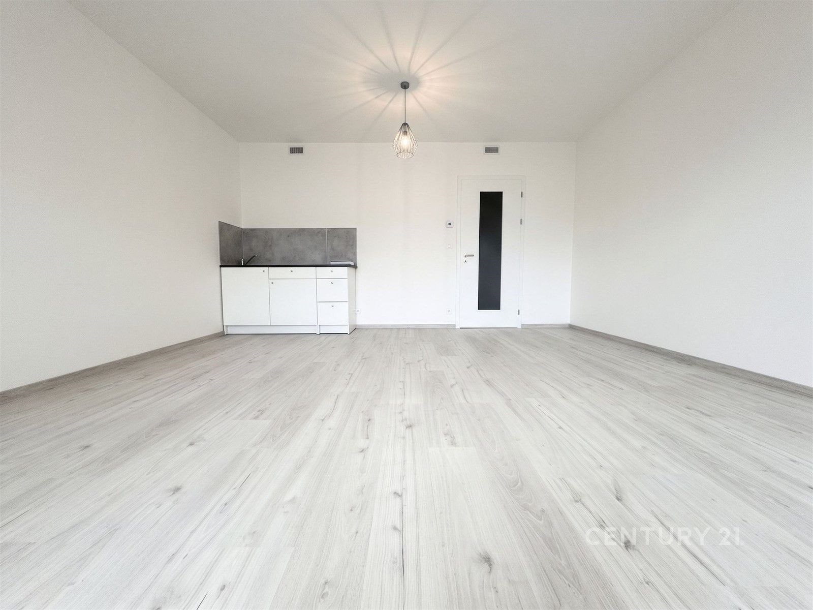 1+kk, Pavla Beneše , Praha Letňany, 38 m² - 2