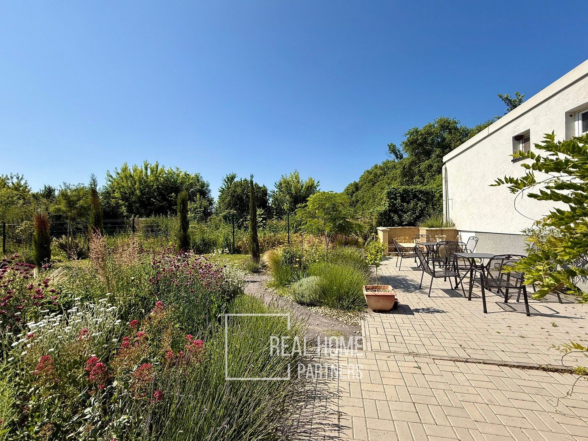 Prodej ubytovací zařízení - Březí, 359 m²