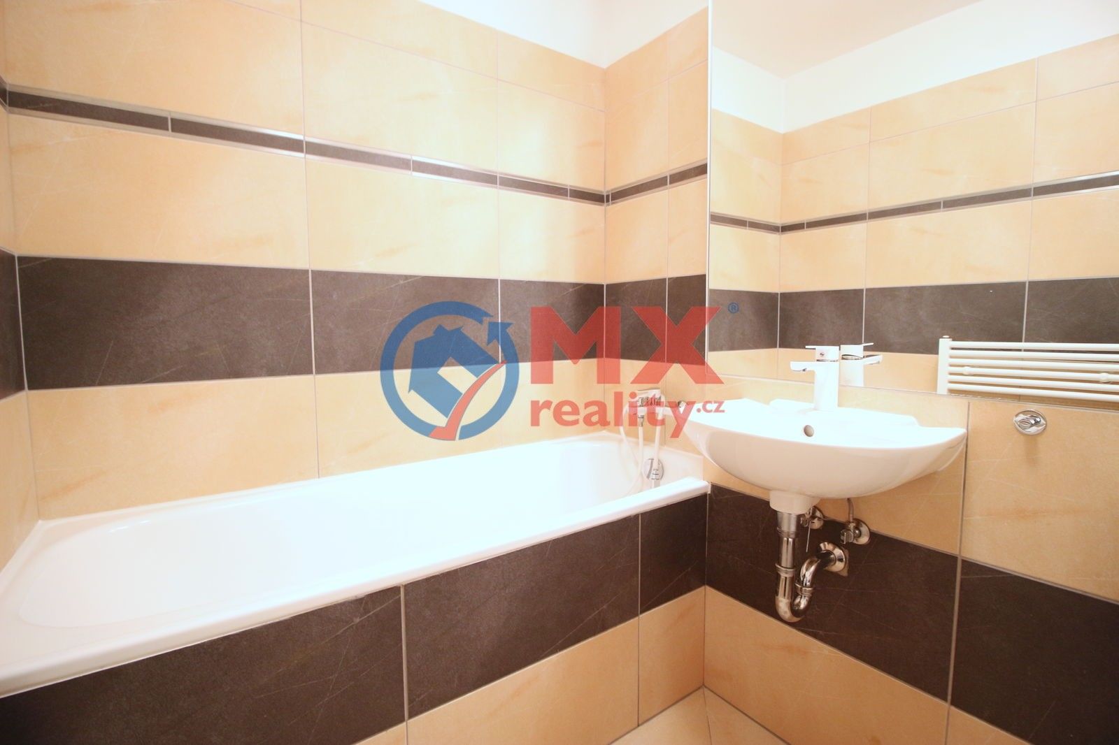 Pronájem byt 1+kk - Skloněná, Praha, 51 m²